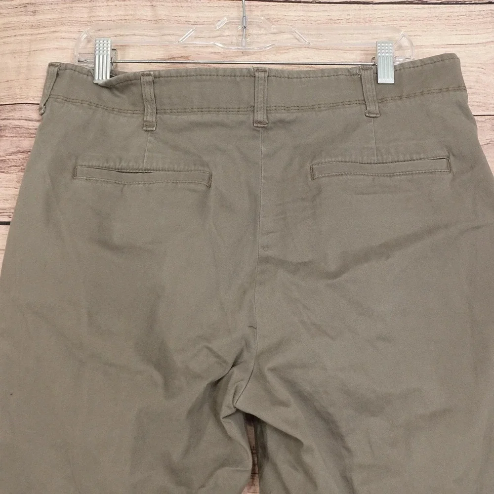 Lee Shorts Mens 34 Beige Chino Stretch X-Treme Comfort 9 Inseam Casual Summer